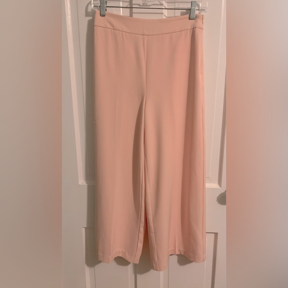 NWOT Light Pink High-Rise Wide Leg Crop Pants WHBM